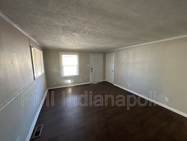 Building Photo - 2107 N Spencer Ave