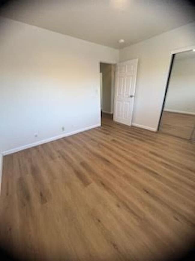Building Photo - Excellent 3 bed 2 Bath Home