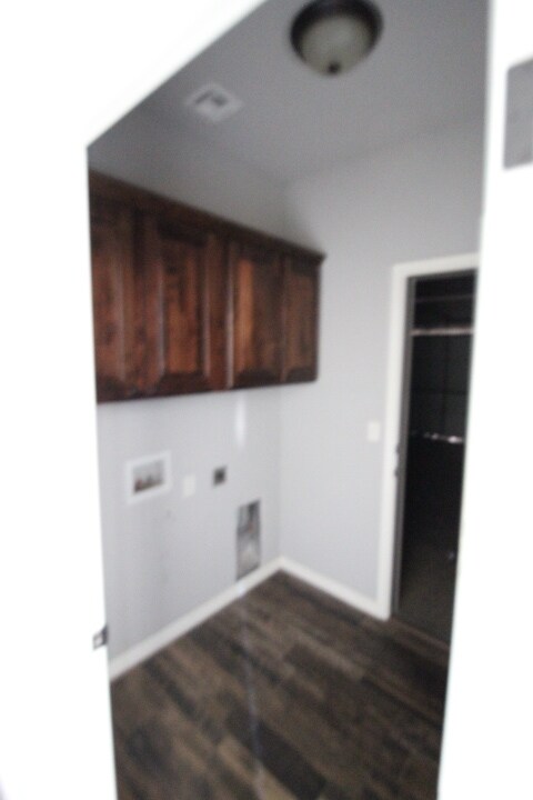 Building Photo - 20659 Landmark Dr