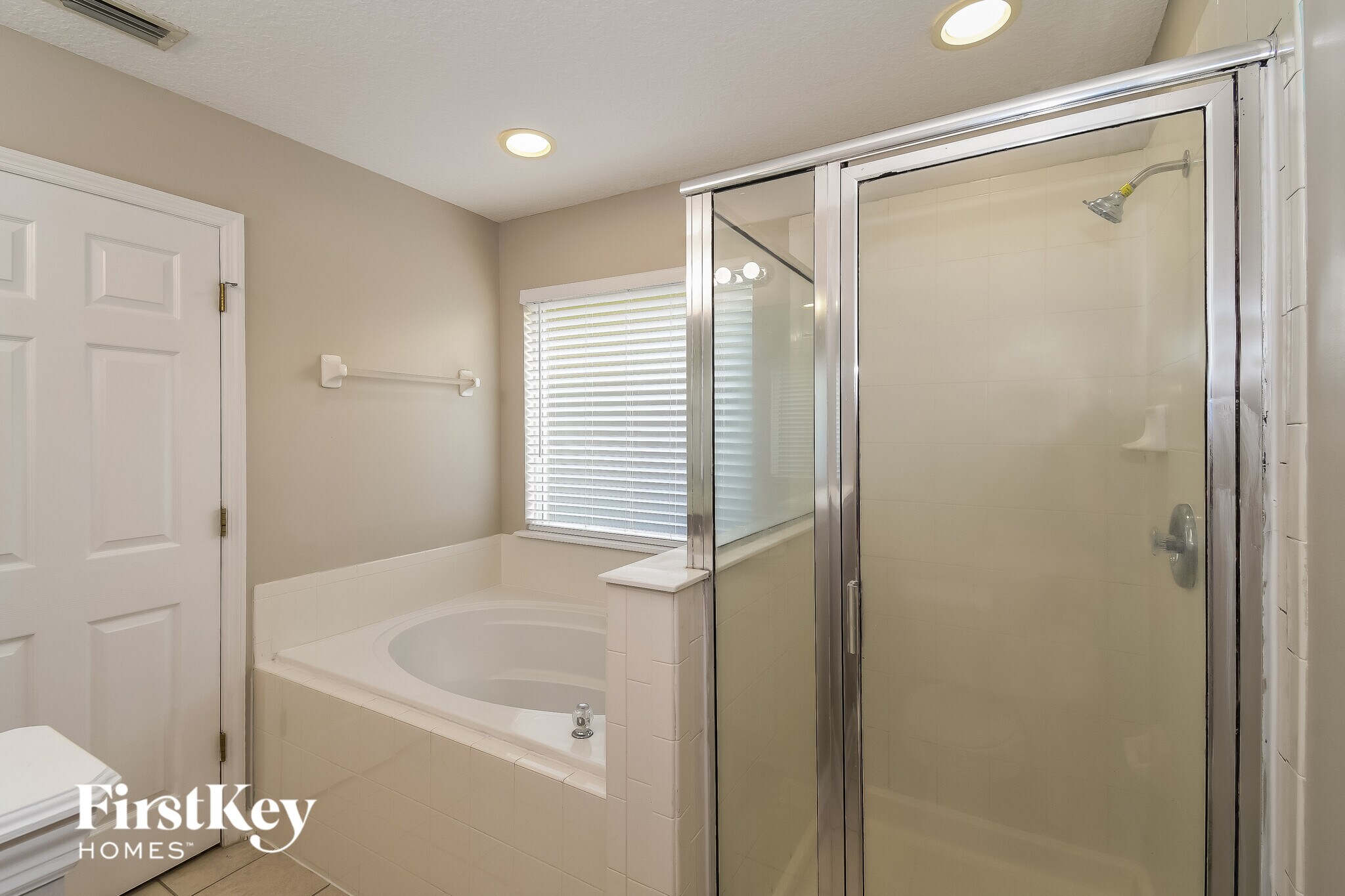 Building Photo - 1088 Beckingham Dr