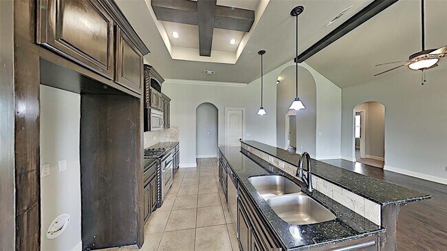 Building Photo - 15308 Homecoming Dr