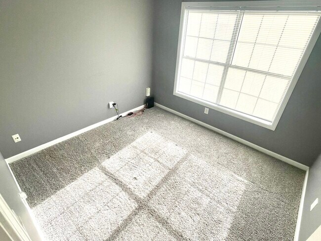 Building Photo - 104 Taylor Knoll Way