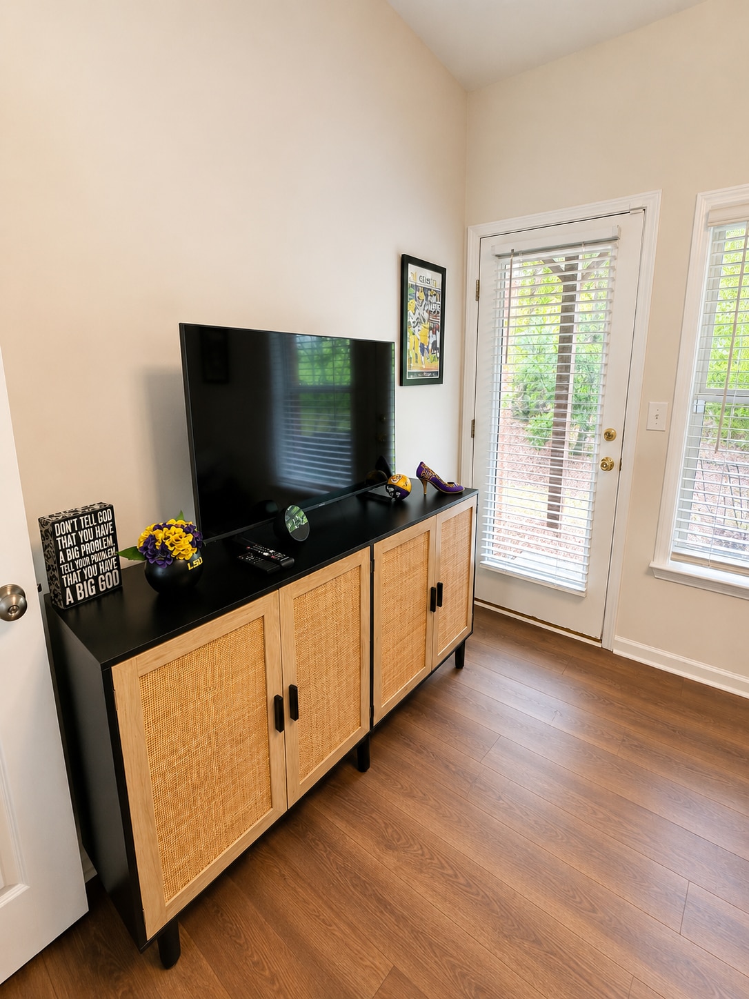 Building Photo - 1566 Ridgebrook Downs