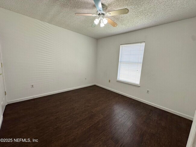 Building Photo - 1274 Ardmore St