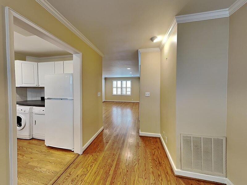 Building Photo - 109 Memory Ct