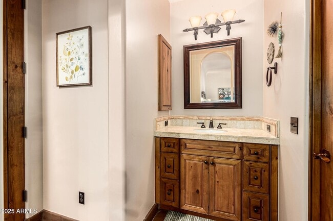 Building Photo - 1930 E Desert Willow Dr