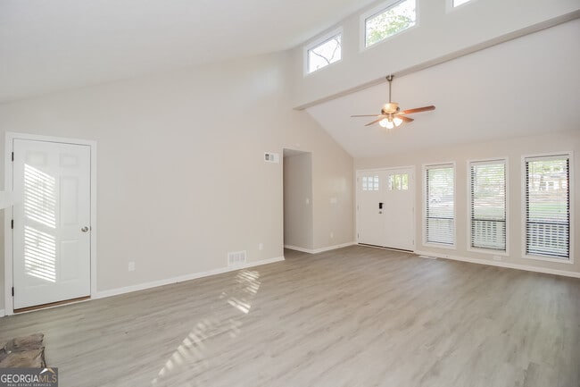 Building Photo - 3980 Rock Mill Pkwy