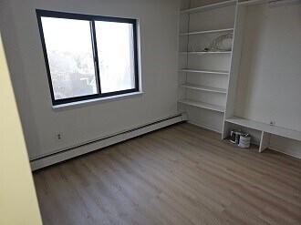 Building Photo - 164 Galen St