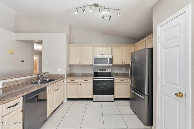 Building Photo - 3331 W Via Del Sol Dr