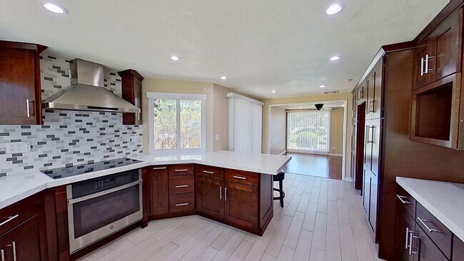 Building Photo - 1825 Celeste Ln