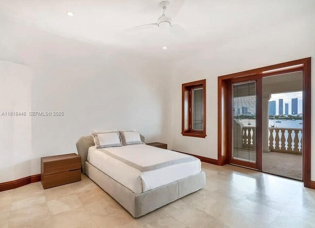 Building Photo - 432 S Hibiscus Dr