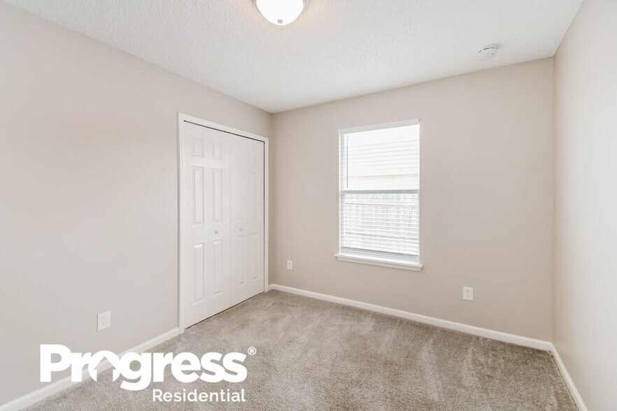 Building Photo - 3664 Arava Dr