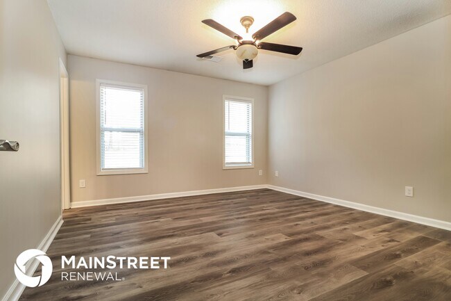 Building Photo - 633 Southern Trace Dr