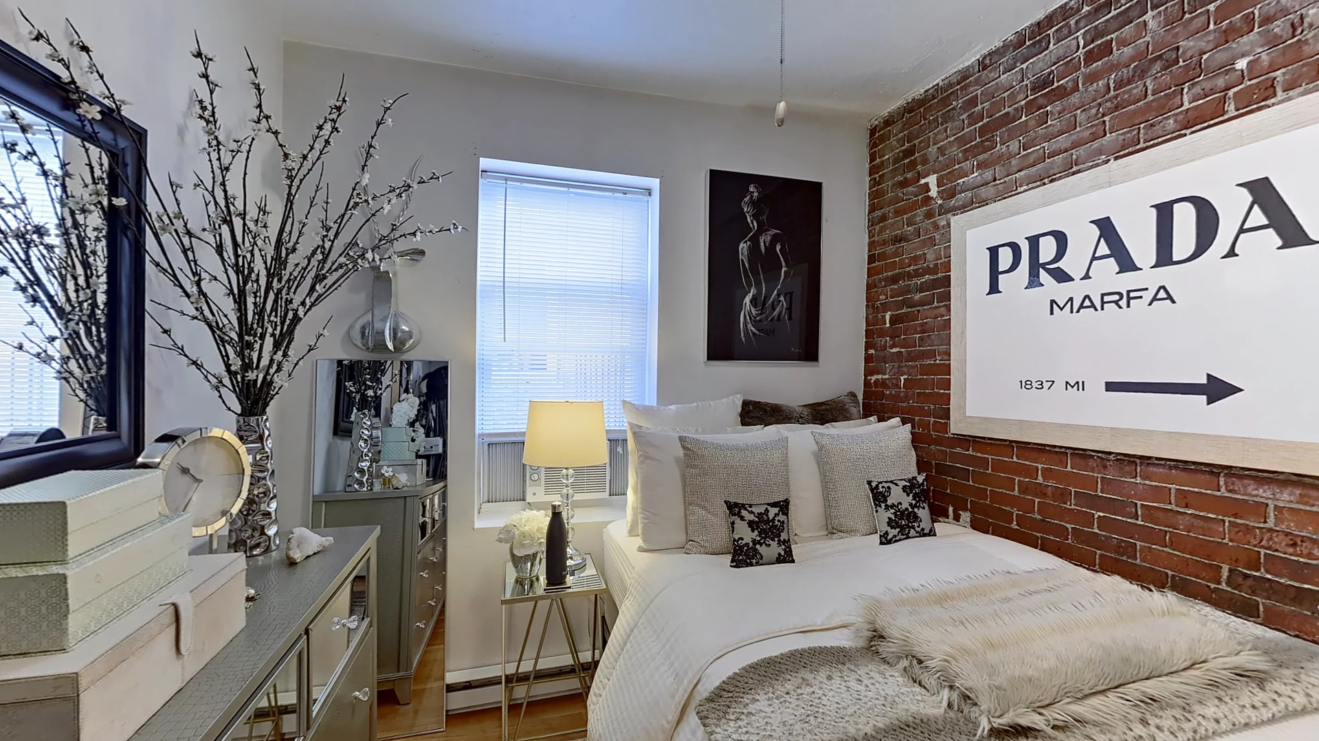 Building Photo - 91 Prince St