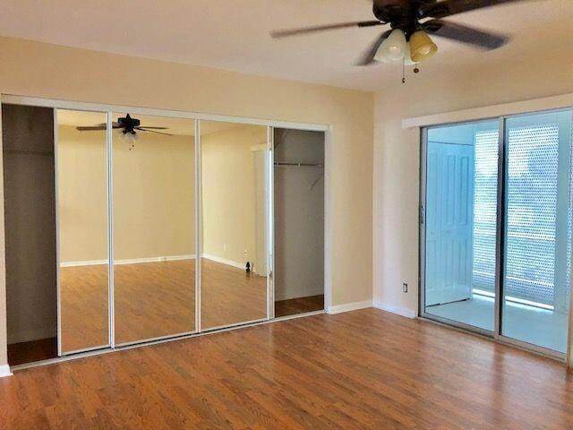 Building Photo - 1067 Cornwall D