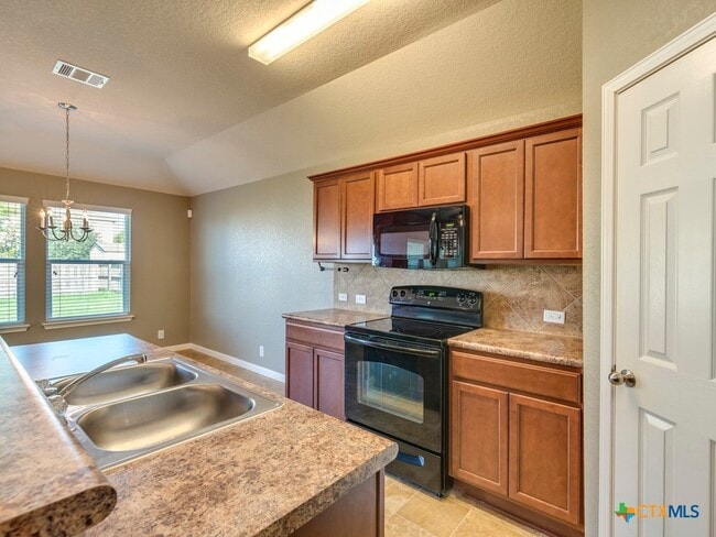Building Photo - 216 Teron Dr
