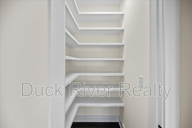 Building Photo - 119 Westover Dr