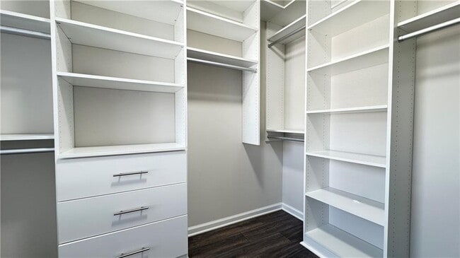 Building Photo - 750 Fieldcrest Park Ln