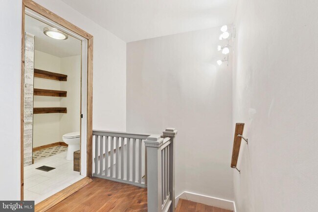 Building Photo - 3502 Buena Vista Ave