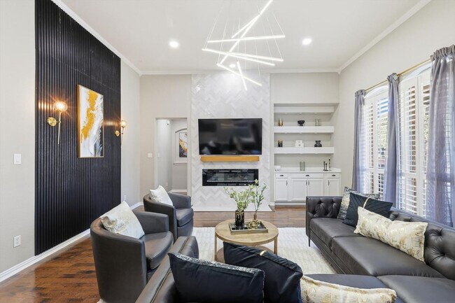 Building Photo - 4843 Golfside Dr