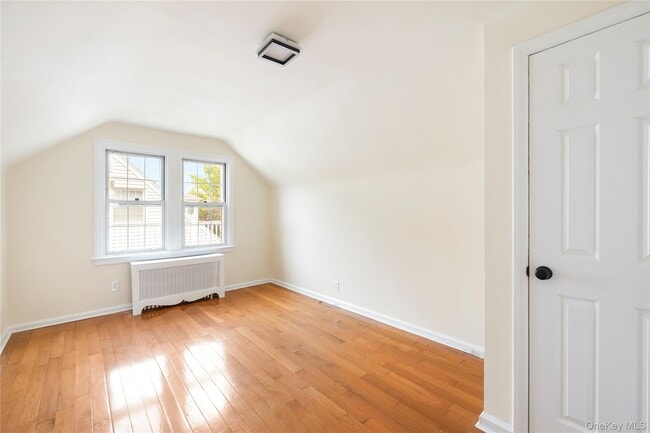 Building Photo - 40 Pilgrim St