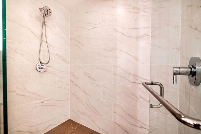 Building Photo - Park Central Townhomes - 4 Stories, 3 bedrooms, 31/2 bathrooms, 2 car garage and a rooftop deck w...