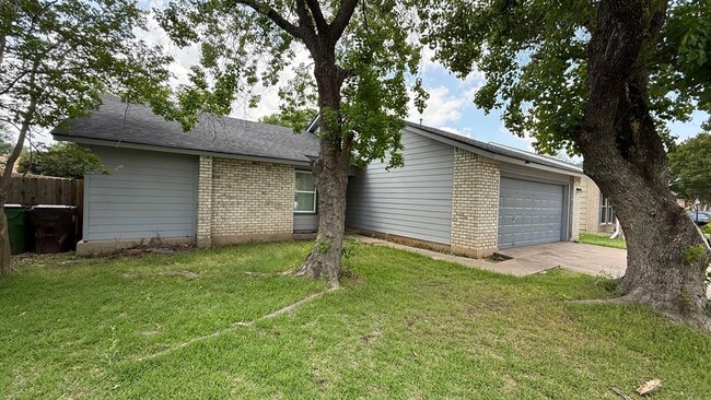 Building Photo - 1307 Wroxton Way