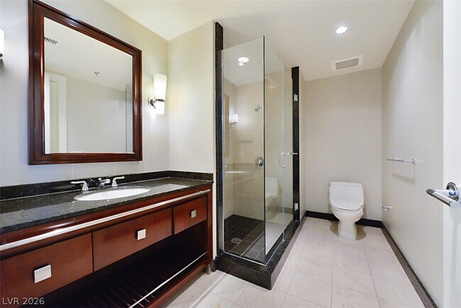 Building Photo - 2700 S Las Vegas Blvd