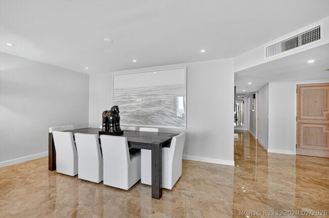 Building Photo - 1500 S Ocean Blvd