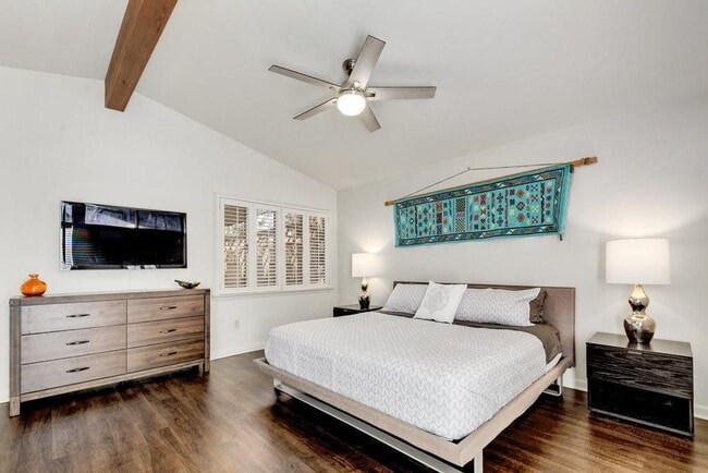 Building Photo - 1813 Dexter St