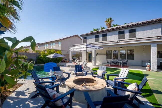 Building Photo - 10617 W Adela Dr.