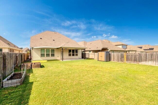 Building Photo - 22025 Abigail Way