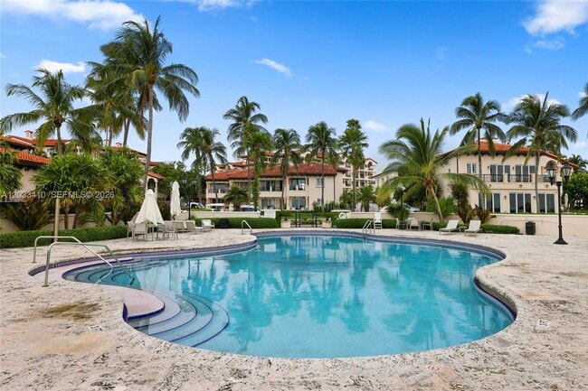 Building Photo - 19122 Fisher Island Dr