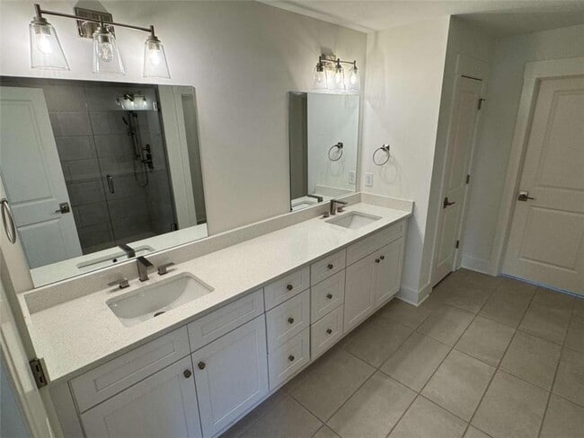 Building Photo - 2442 Mills Bend