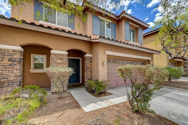 Building Photo - *MOUNTAINS EDGE 3 BED 2.5 BATH * COMMUNITY POOL, FITNESS CENTER, AND SPA *