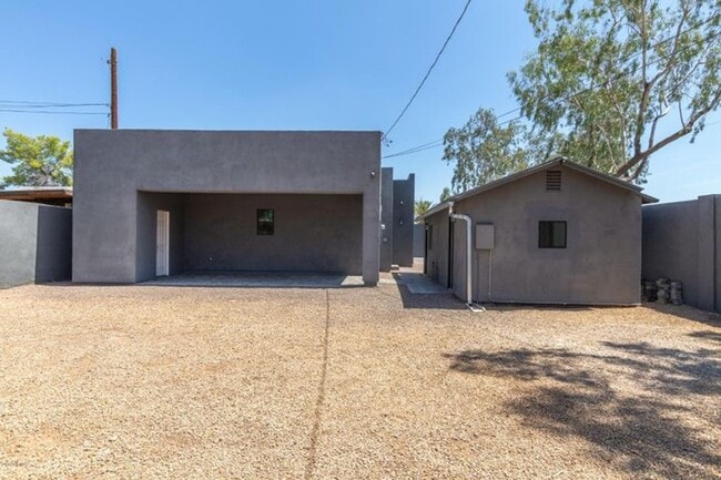 Building Photo - 3814 N 9th St