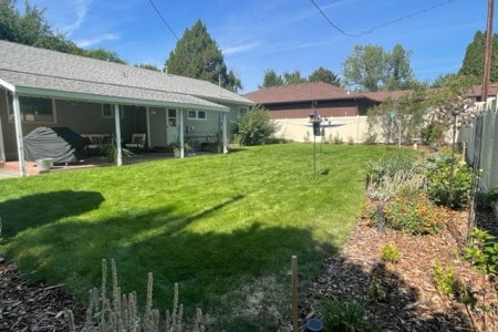 Building Photo - 1145 Ponderosa Dr