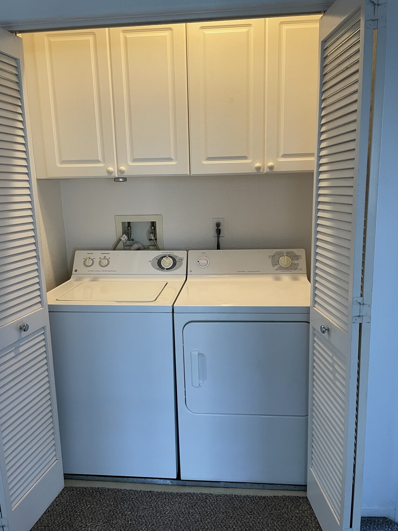 Full-Size Washer & Dryer - 10776 Sabre Hill Dr