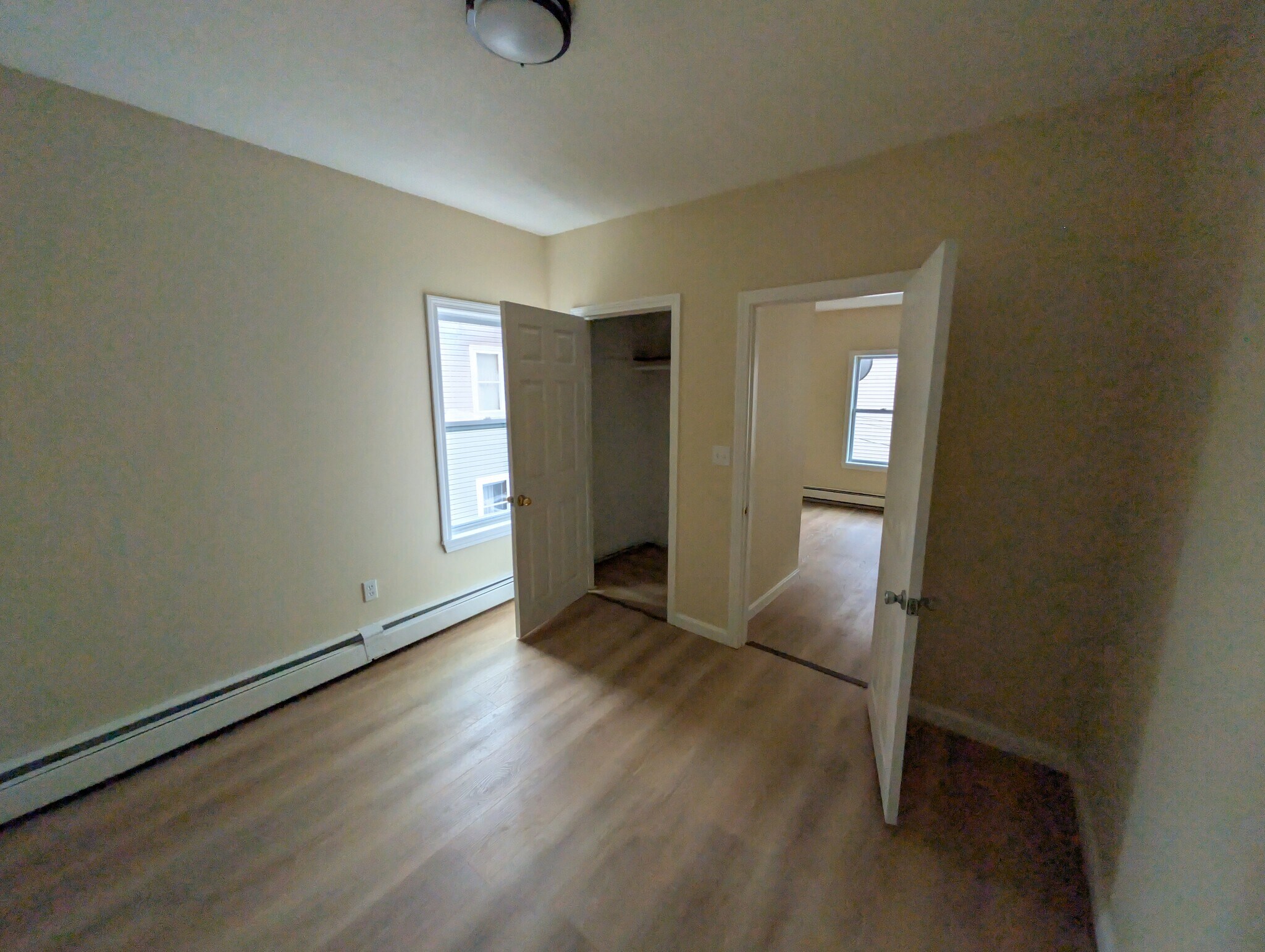 Building Photo - 476 3rd St
