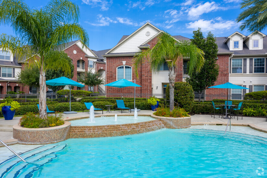 Villas At Rollingbrook - 3717 Emmet Hutto Blvd Baytown TX 77521 ...