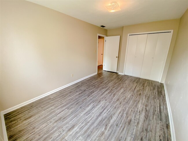 Building Photo - 1445 Willow Bend Way