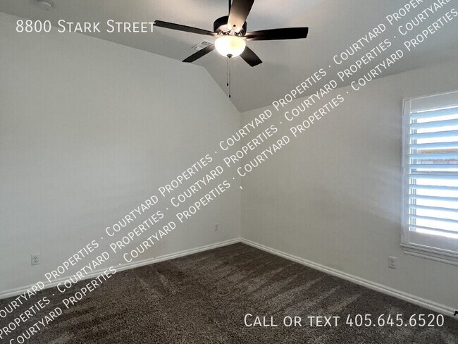 Building Photo - 8800 Stark St
