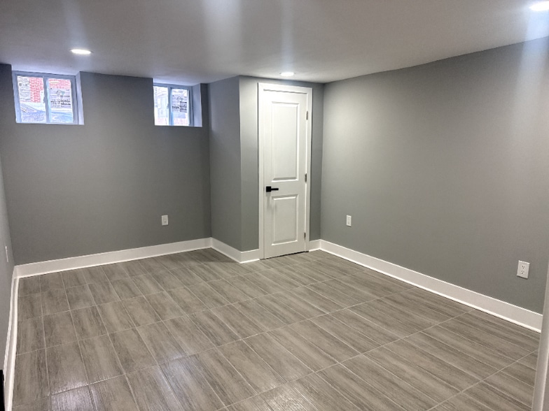 Building Photo - 1500 E Lafayette Ave