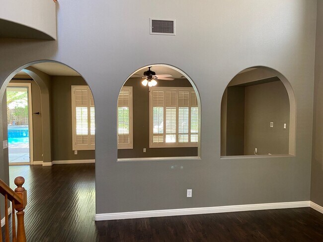 Building Photo - Pool!!! Spa!!! Summerlin!!! Gated!!! Park!! Mature lush landscape in back yard!! Synthetic Grass!...