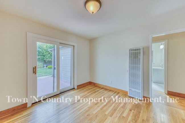 Building Photo - Charming 2BR/1BA Home in South Salinas!