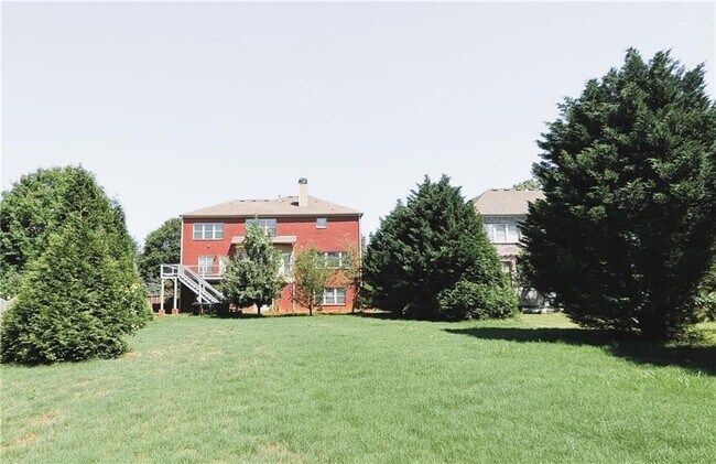 Building Photo - 3784 Courson St