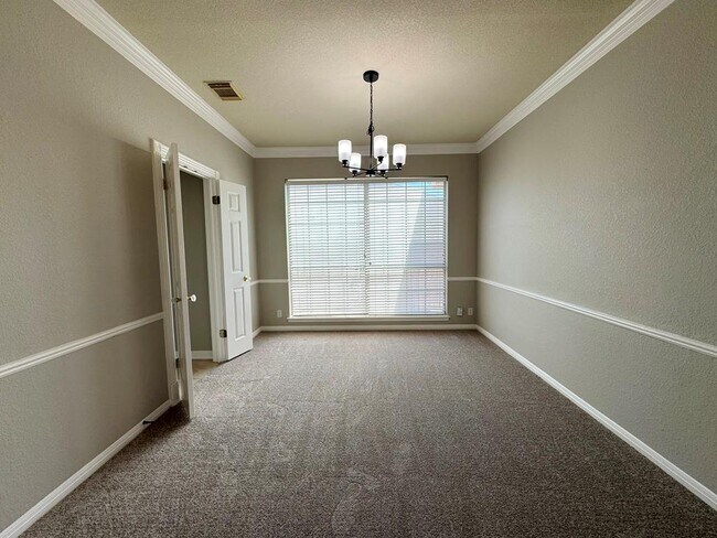 Building Photo - 5844 Back Bay Ln