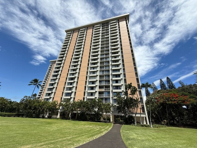 Primary Photo - Queen Emma Gardens 1 bedroom 1 bath with d...