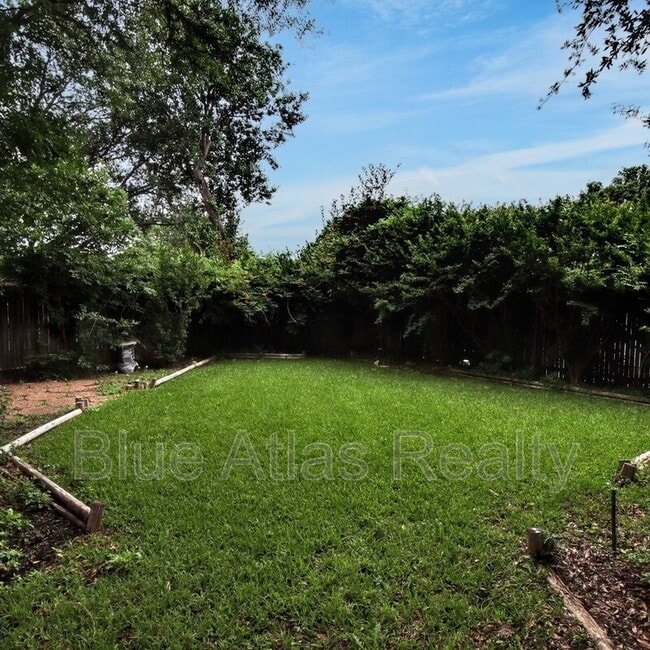 Building Photo - 5725 Ridgerock Ct