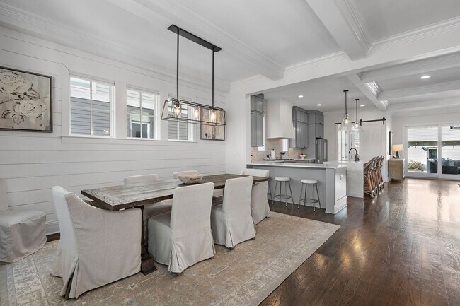 Building Photo - Luxury 12 South Living! $13,000 per month lease. 6 Bed 6 Bath with Great Outdoor Space and Bonus ...